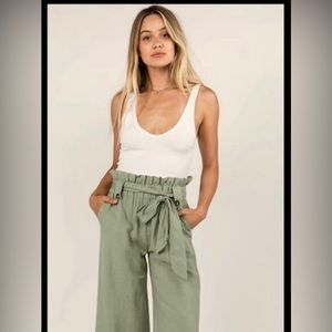 BNWT Whiteroom & Cactus high rise “Paper Bag” waist cropped pants with t…